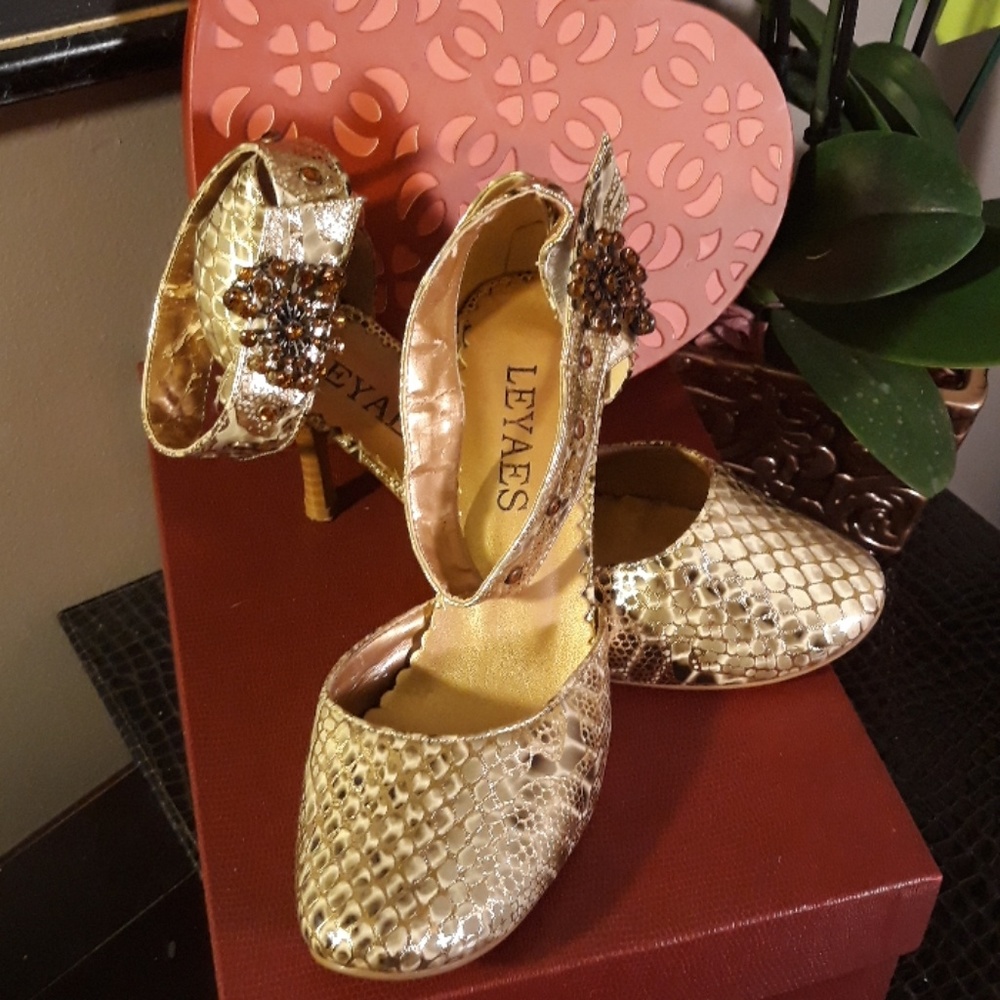 Veri Cuoio Golden Snake WrapArounds